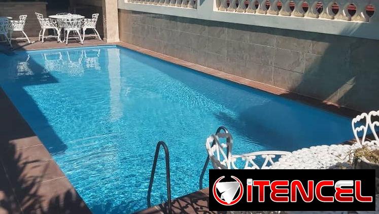 SE RENTA CASA DE 5 HABITACIONES CON PISCINA EN BOCA CIEGA. 53880216