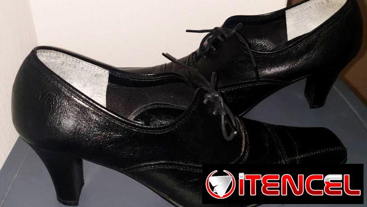 Zapatos Oxford negros de piel