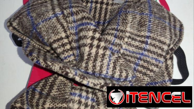 Gorro y lazo inglés para perros elegantes.