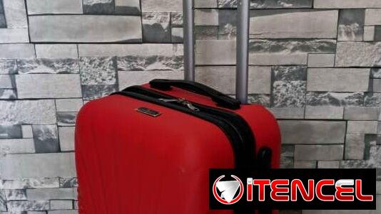 Maleta de manos (carry on) de 10 a 12 kg