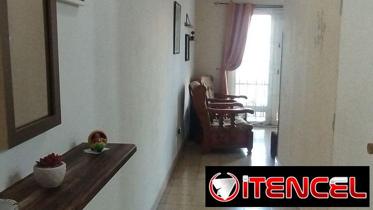 Rento apto de dos habitaciones