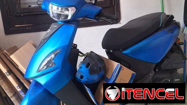 Moto 1500 cc 4 tiempos de muy poco uso