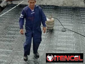 33c9b5486ebc2e2cefc026a4234bbf634bc54f70a063b3257f612385c13e613e