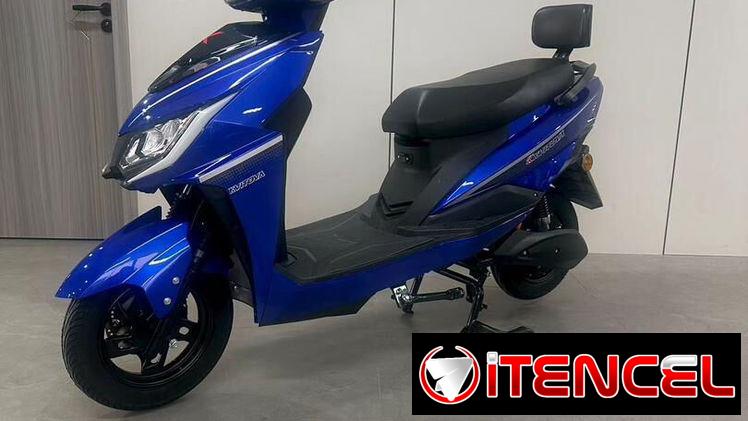 .MOTO ELÉCTRICA  kvitova .Modelo PLA 51 .AUTONOMÍA DE 80 KLM  .Motor 1000 watt  .Controlador de 12 tubos  .Fr