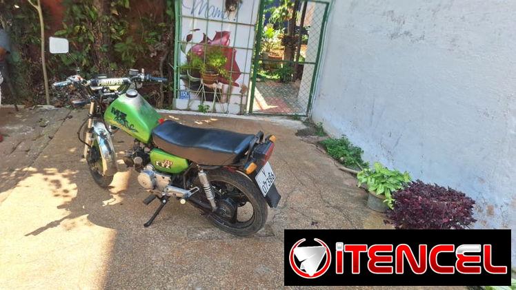 Vendo moto de gasolina