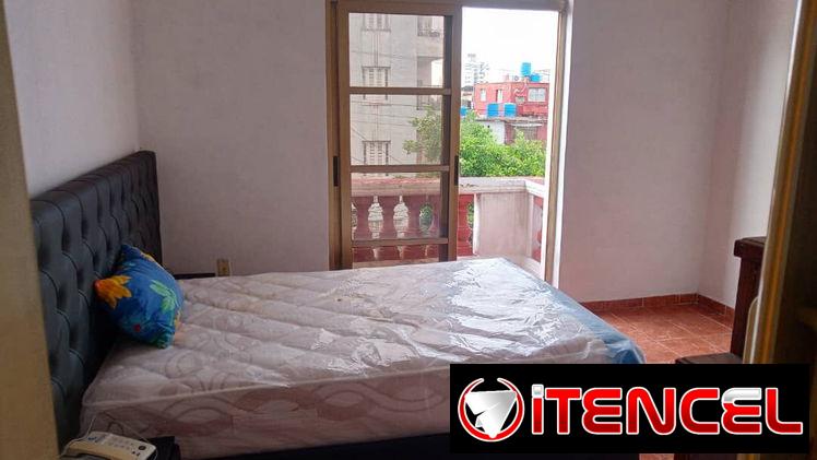 VEDADO 25 Y PRESIDENTE ALQUILO APARTAMENTO DE DOS HABITACIONES  NO SE VA LA CORRIENTE, TERRAZA.