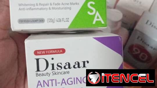Cremas anti-acne y antiedad