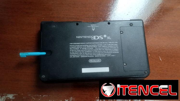 Nintendo DSi XL