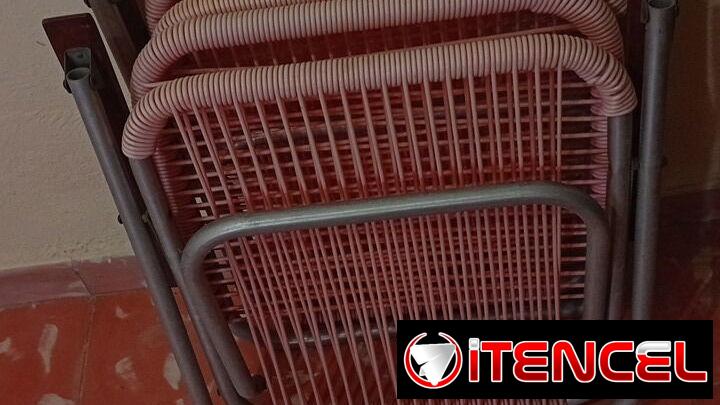 Vendo dos Butacas de aluminio y cordón plástico con brazos de madera. Jaimanitas, playa.