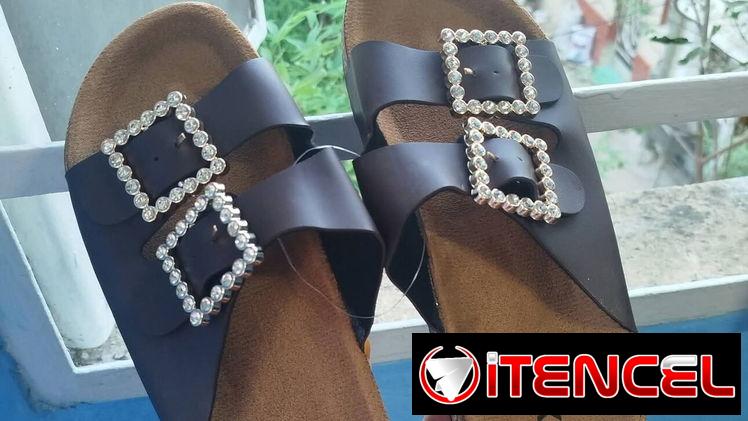 Sandalias de mujer – prácticas de mujer . 8 Usd