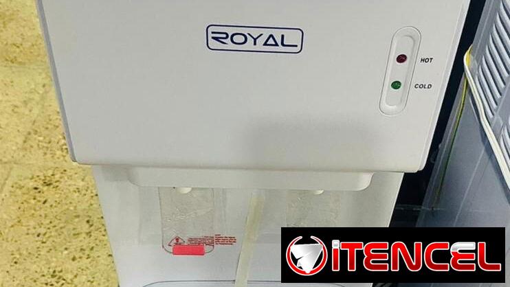 Dispemsador royal  1 mes de garantía  Transporte incluido en la habana   Sin pomo 160 usd  Con pomo 180usd