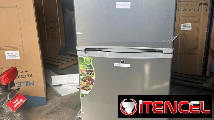 Refrigerador de 11.5 pies Milexus  Con regulador de voltaje