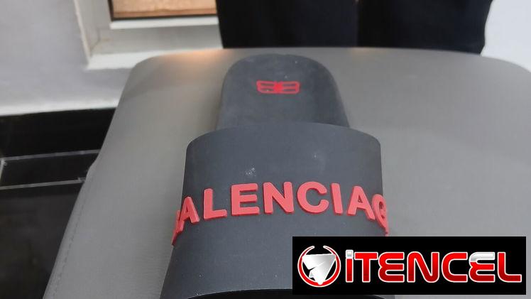 CHANCLETAS BALENCIAGA .oferta especial
