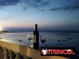 Renta de casa con piscina con vista al mar. Alquiler de casa con piscina en Playa.