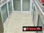 Puertas de aluminio. Ventanas