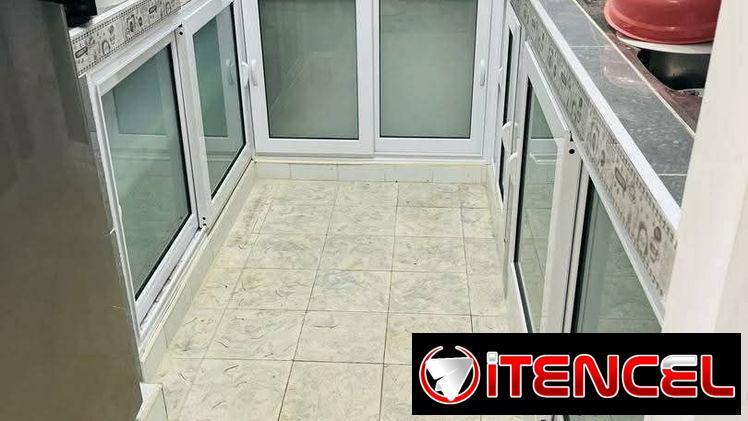 Puertas de aluminio. Ventanas