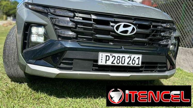 Vendo o negocio, Hyundai Tucson, 2025 límite con 10,000 millas