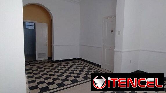 Venta de apartamento de 2 habitaciones en Playa