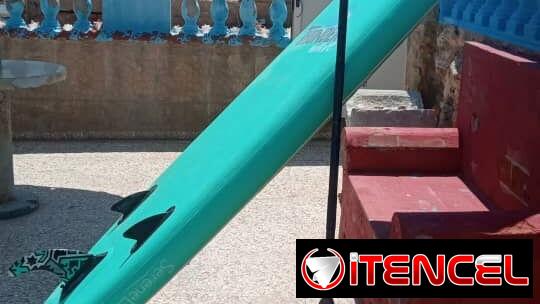 Tabla de kitesurf inflable con remo y bomba de aire