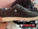 Zapatos nuevos de hombre