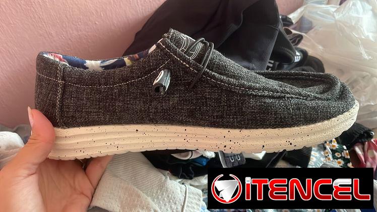 Zapatos nuevos de hombre