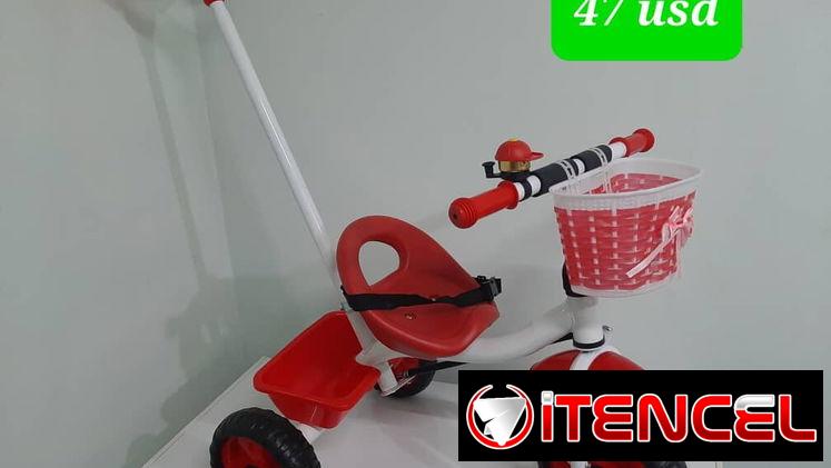 Velocipedo con agarradera
