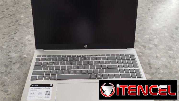 Laptop HP nueva. Precio: 600 usd