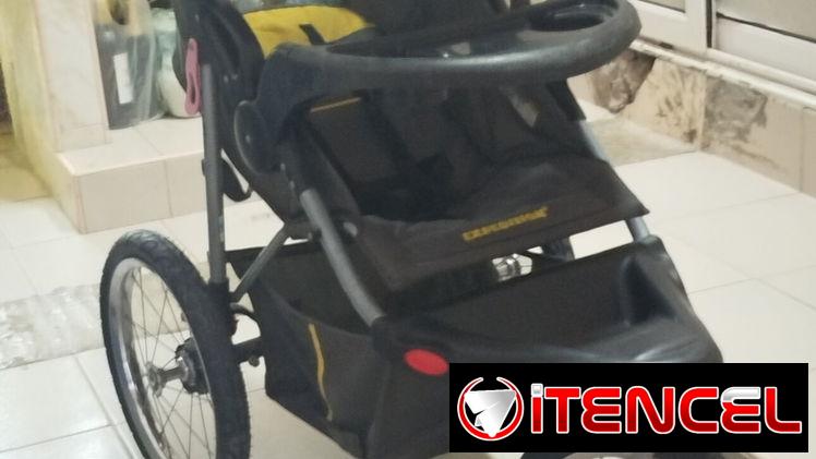 Coche y nido para bebé , extractor de leche materna