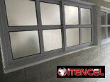 Directo con el dueño :tu mejor precio en  Carpintería en aluminio con cristales y otros  ✅️Puertas de aluminio con crist