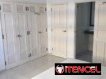 🌇 Apartamento Independiente con Vista al Malecón – Vedado REF 1355