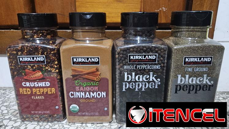Pimienta negra y chile rojo triturado