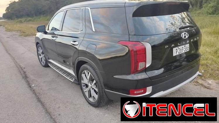 Vendo o negocio Hyundai Palisade 20 21 el básico, pero este tiene los asientos en piel