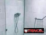 Mamparas corredizas , Paños fijos y Cabinas para baños