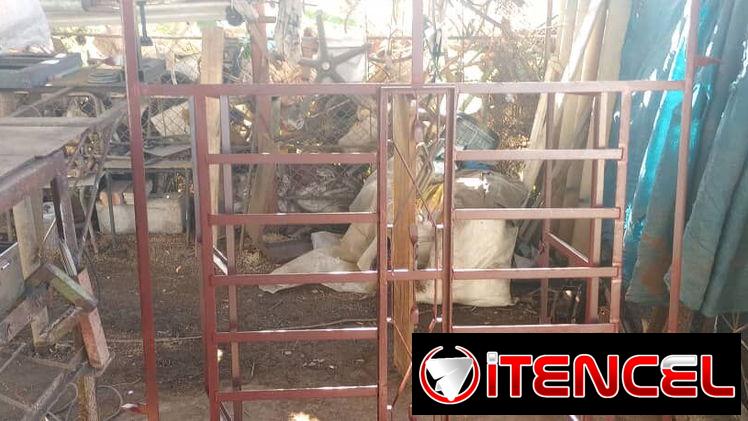 Herrero. ¡Confecciono puertas y ventanas de hierro a medida!