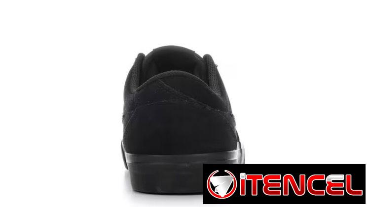 Nike charge suede skate shoes