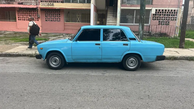 Vendo mi Lada 2105