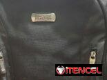Mochilas y bolsos j