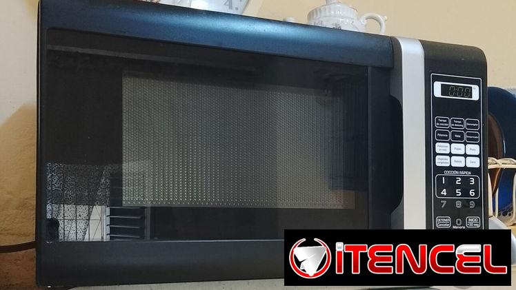 Microwave de uso, funcionando OK