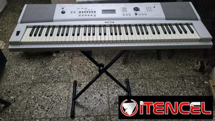 piano yamaha dgx 220