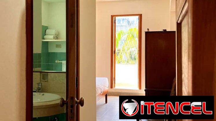 Renta apartamento de 2 cuartos Vedado corriente 24×24 ya 650usd  53582376