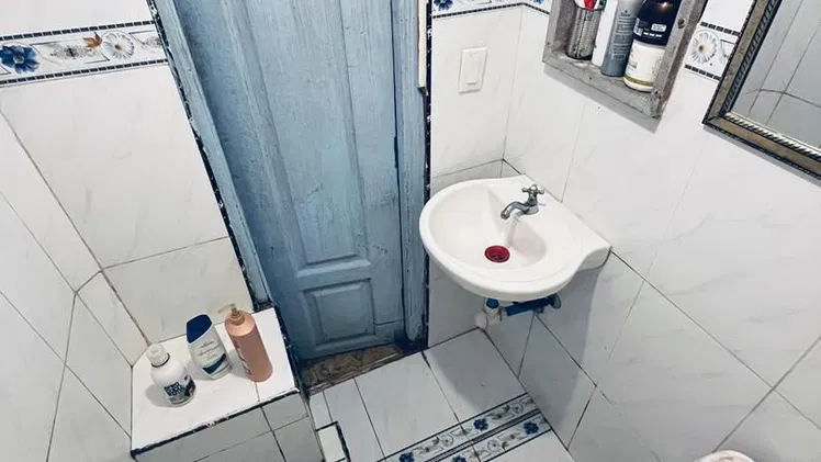 Venta de Apartamento en Los Sitios. Tiene 3 habitaciones y gas de la calle