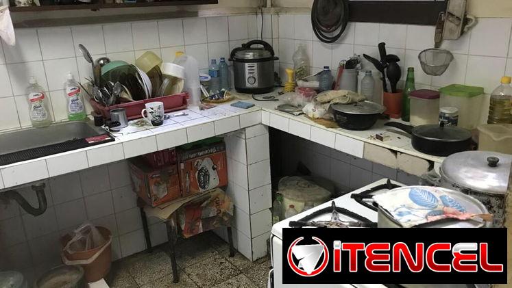 Vendo casa en Centro Habana de 3/4 y demas comodidades. Carlos móvil 52914572.