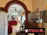 Casa independiente en Diez de Octubre con garaje