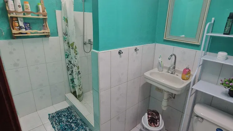 VENTA Casa Colonial 1870 en Habana Vieja · 3 cuartos · 98m² · Techos 5.70m · Reparada · $49,000 USD