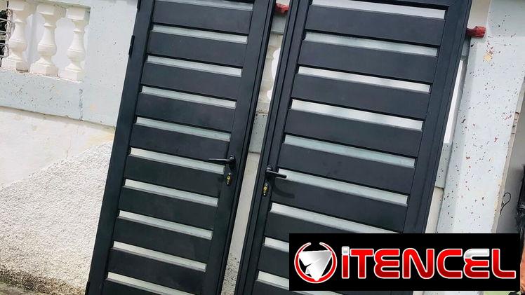 Carpintería Marquetería de Aluminio con Cristal y Cristal en el Aire…” ALUMINCRISTAL S.A”