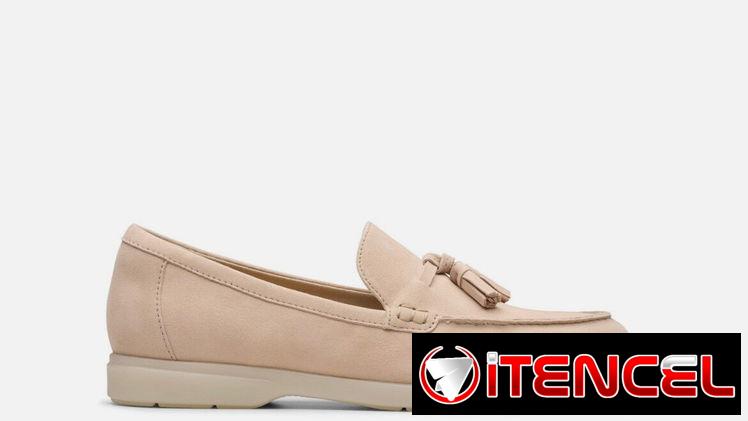 Mocasines de mujer color beige