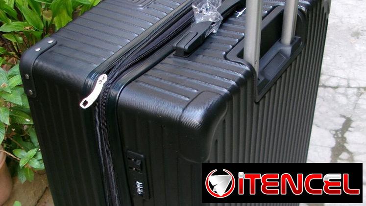 Vendo Maleta  Nueva Calidad Europea 23 KG.