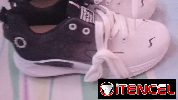 Tenis  de mujer # 36 y 37 . Puede ser  en CUP.