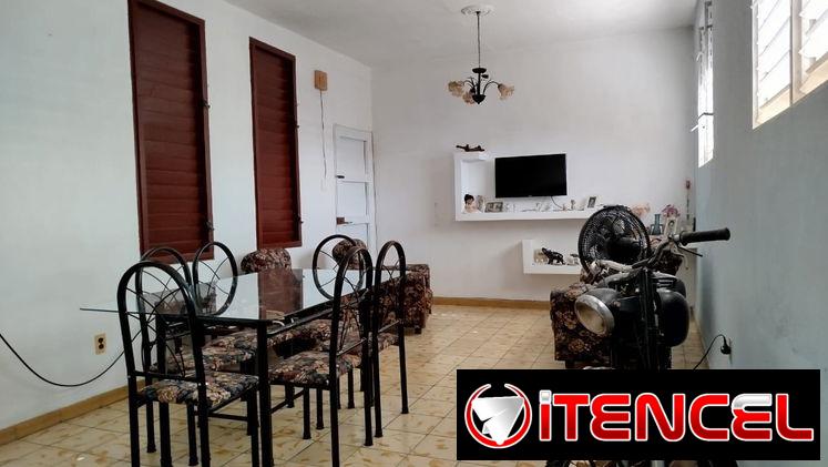 🏠 VENTA DE APARTAMENTO EN LA HABANA VIEJA  · Ubicado en zona céntrica (Aguacate y Obrapía) · 2 dormitorios · 1 baño (la