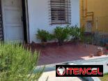 Casa ind 2 plantas de placa en Sevillano, 4/4 2B 2 terrazas garaje carport patio cementado pasillos laterales Negociable